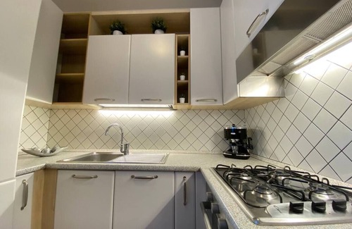 Ala Appartement | Casa alla Fontana: Wine, Art and Nature
