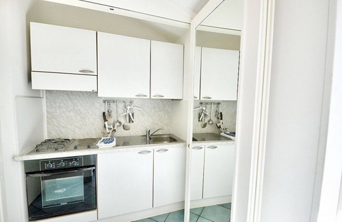 Minori Maison | Casa Alloro D: A welcoming studio apartment located in the center of Minori and a few meters from the sea.