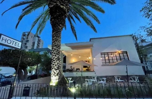 Zona Minerva Maison | Casa Almera - Colonia Americana - 8 BR 8.5 bath AC