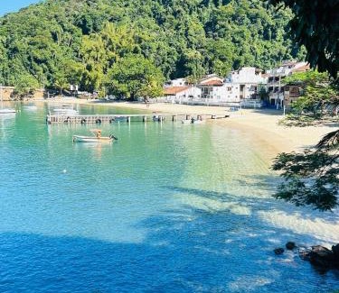 Praia do Jardim Lit Et Petit-Déjeuner | Casa Amarela