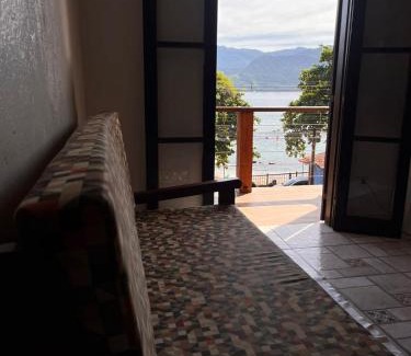 Nova Nazare Maison | Casa amarela