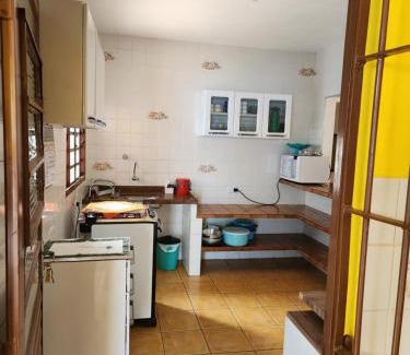 Maranduba Maison | casa amarela de maranduba 1
