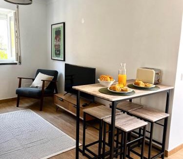 Almocageme Appartement | Casa Amarela