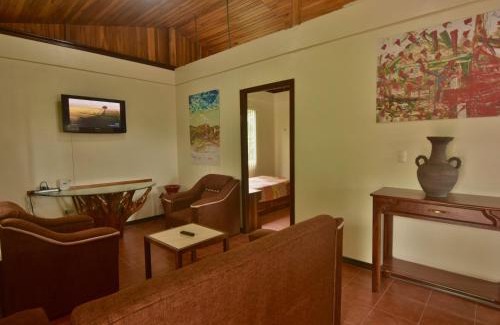 El Castillo Maison | Casa Amarilla, Volcano View, Walking Distance Town