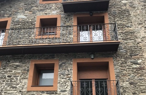 Llorts Maison | Casa ambante dans un cadre calme et rural