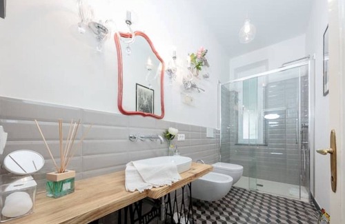 Isolotto Appartement | CASA AMELIE - APARTMENT IN FLORENCE FREE WIFI + ETHERNET
