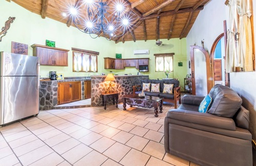 Playa Hermosa Maison | Casa Amistad - Charming 2-bedroom home with pool in Playa Hermosa