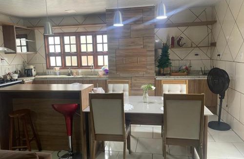 Pantano Grande Maison | Casa Ampla e Aconchegante no Centro de Pantano Grande!