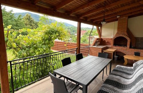 Corbi Maison | Casa Ana Corbșori