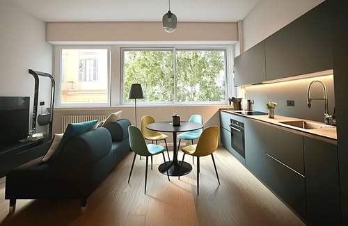 Borgonuovo Appartement | Casa Anna in Milano With 1 Bedrooms and 1 Bathrooms