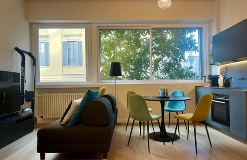 Borgonuovo Appartement | Casa Anna in Milano With 1 Bedrooms and 1 Bathrooms