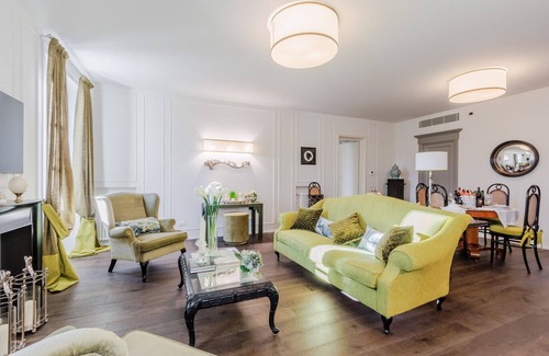 Lucca Historical Center Appartement | Casa Antonia Luxury 2 Bedrooms Apartment