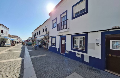 Porto Covo Appartement | Casa Areia - Porto Covo, T1-4 people, Sea View, the most central area of the Village