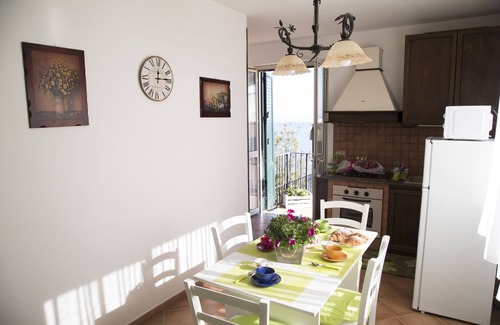 Capo Zafferano Appartement | Casa Azzurra vous permet d'admirer la beauté de la nature