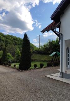 Bradesti Maison | Casa Bănucu
