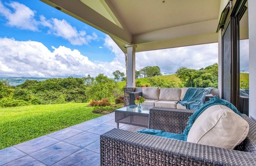 Tronadora Maison | Casa B Happy Lake View Paradise!