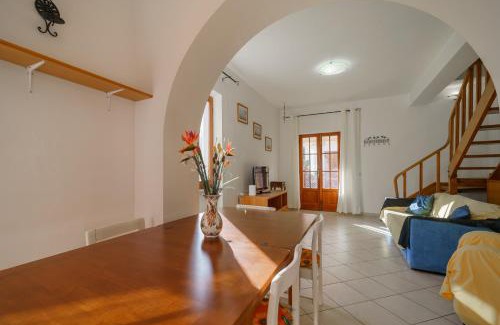 Porto Azzurro Maison | Casa Barbarossa - Goelba