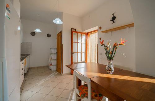 Porto Azzurro Maison | Casa Barbarossa - Goelba