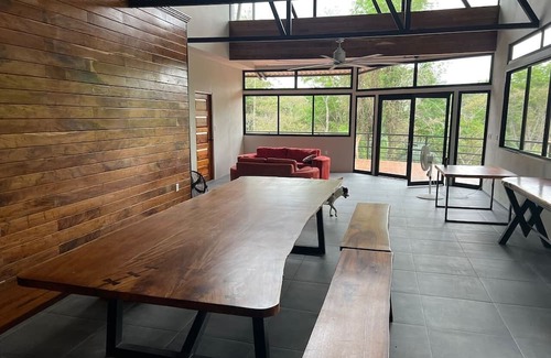 Parrita Maison | Casa Barco Rainforest House