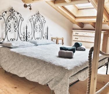 Peschiera Maraglio Lit Et Petit-Déjeuner | Casa Barteèi