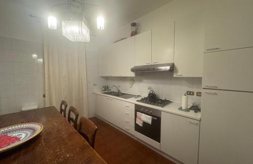 Magreta Appartement | Casa Bianca con giardino a Magreta di Formigine