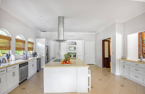 Jaco Maison | Maison de luxe, avec piscine privée, Maid, barbecue, parfait pour les grands groupes!