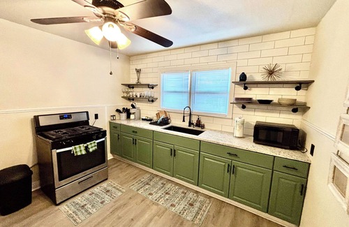 Midland Maison | Casa Blanca Home 4 Professionals