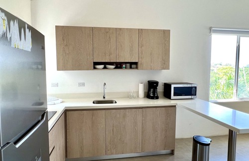 Manuel Antonio Appartement | Casa Blanca Manuel Antonio B2: Cozy & Secure 2-Br Apt, Central, Pool & Parking!