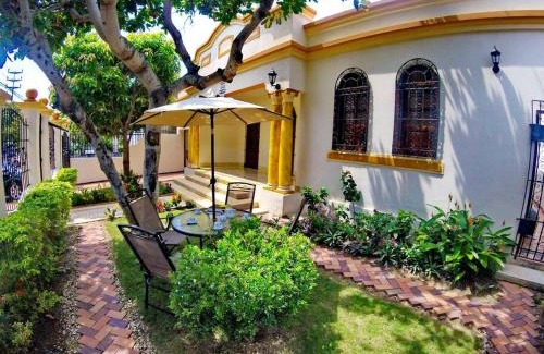 Barranquilla Maison | Casa Blanca María Barranquilla - Authentic republican house