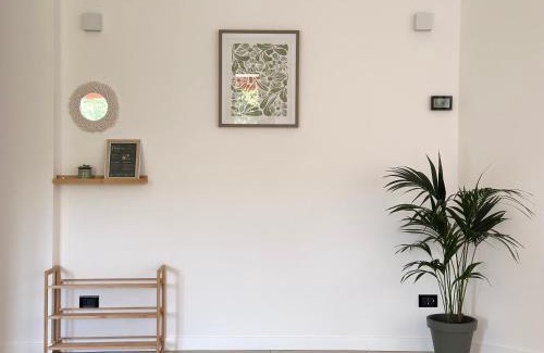 Dormelletto Appartement | Casa Bole, rustic-chic attic with lake glimpse