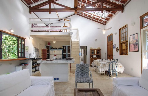 Barra do Una Maison | Casa na Vila Barra do Una com Churrasqueira