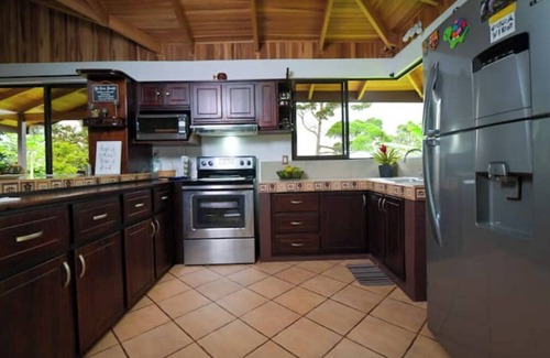 La Tigra Maison | Casa Bromelia, 30 minutes from La Fortuna