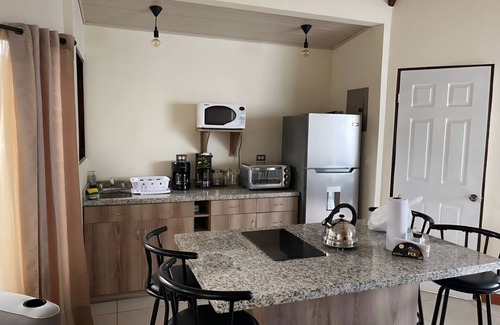 Canton Dota Maison | Casa café oro, in the heart of Santa Maria de Dota, ideal for couples or families.