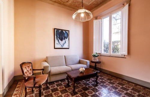 Siena Historical Center Maison | Casa Calise Elegant 1920s Villa with Garage