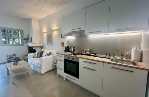 Selianitika Appartement | Casa calma -Selianitika 100m from the sea by ΜΡS