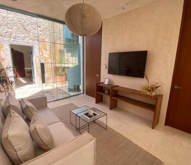 Centro Maison | Casa Camou, Best Location, steps from Montejo