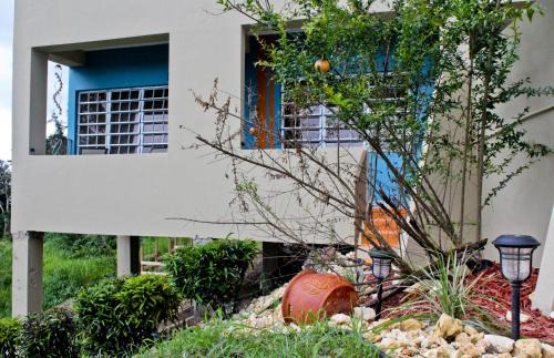 Hormigueros Maison | Casa Campo y mis Memorias-2ND LEVEL-with pool