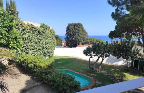 Premia de Dalt Appartement | Casa Can Bellavista Barcelona town house
