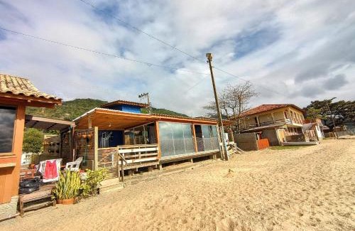 Ribeirao da Ilha Maison | Casa charmosa pé na areia por do sol