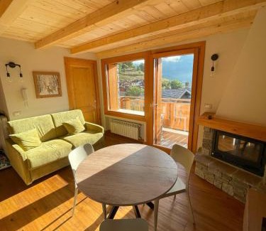 Villa Dalegno Appartement | Casa Cloe - Terrazza sull'Adamello