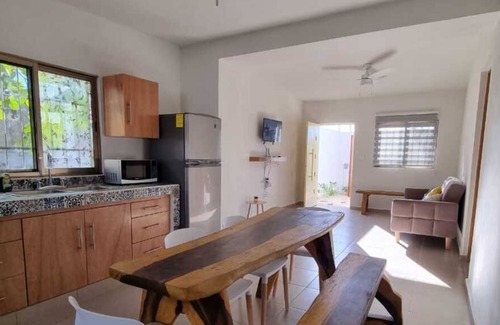 Chelem Maison | Casa Cocales - Cozy family beach house with pool - 2 min from the beach.