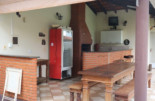 Santo Inacio Copropriété | Casa com Lazer, praia e pesca privilegiada em Condomínio Pousada Paranapanema