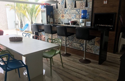 Tupy Maison | Casa com Piscina em Condomínio Fechado com Segurança 24h de Frente Para o mar