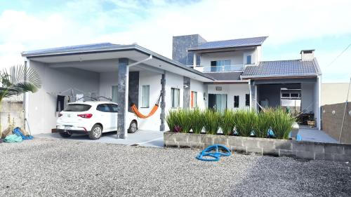 Itapoa Maison | Casa com piscina Itapoá Itapema do Norte