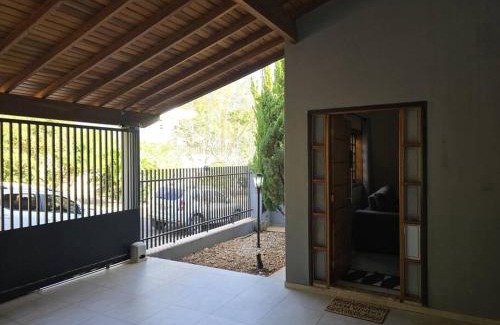 Brotas Maison | Casa com piscina próxima à natureza