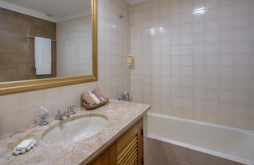 Abrantes Copropriété | Casa com Varanda Para o Lago