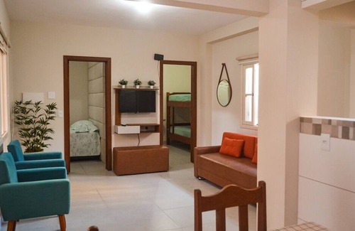 Barreiros Maison | Casa com Wi-Fi e ótima localização em São José/SC