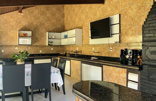 Foguete Maison | Casa com Linda Vista, Wifi e Lazer Completo!