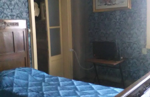 Gropello Cairoli Appartement | Casa Comelli 1885, louez une chambre bleue