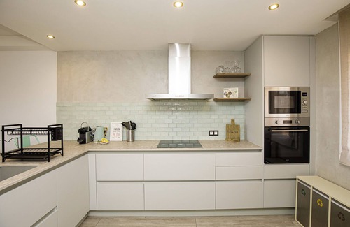 Montjuic Maison | Casa con Bonitas Vistas en Montjuic, Girona